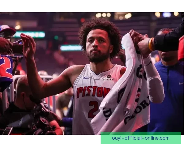 坎宁安确诊气胸引发热议 NBA评奖规则遭质疑 活塞季后赛希望受影响